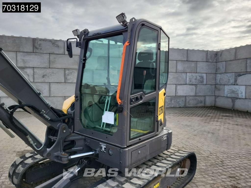 Volvo ECR50 F A/C - 3 Buckets Photo 30
