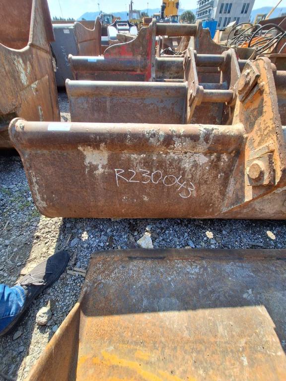 1800 mm UNI60 for Volvo ECR88 Ditch cleaning bucket Photo 4