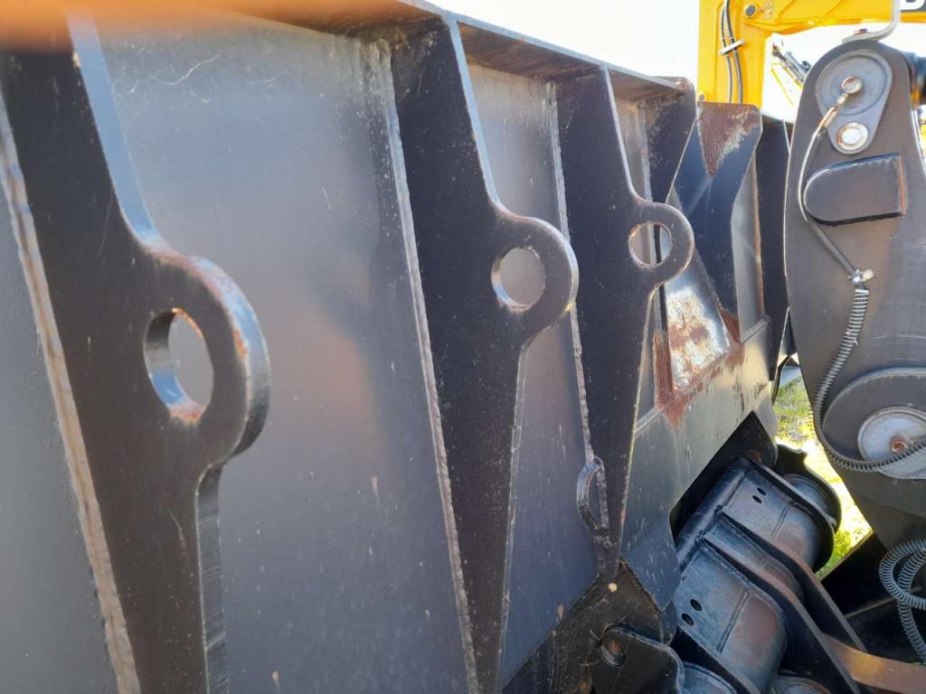 Loader bucket Photo 3