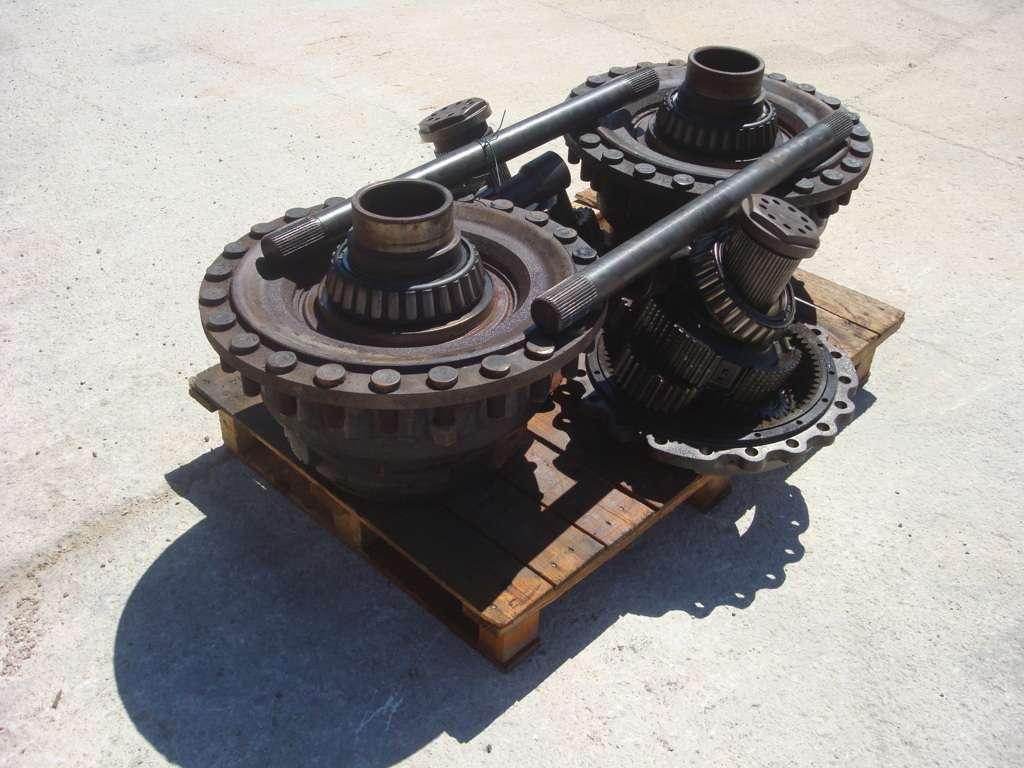 Rear drive for Hitachi LX290 Photo 1