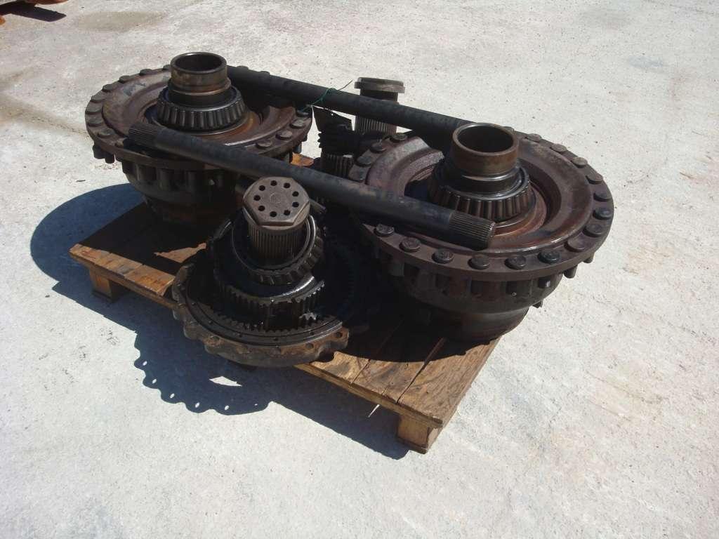 Rear drive for Hitachi LX290 Photo 3
