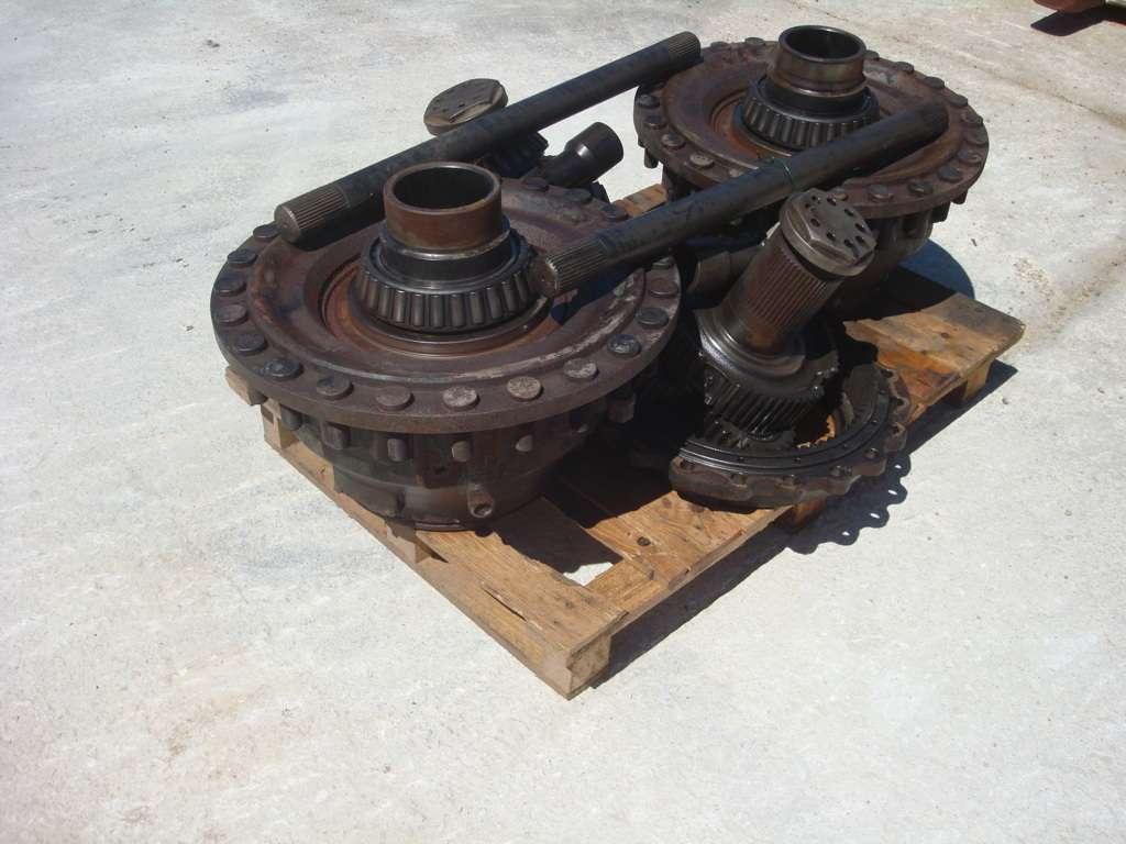 Rear drive for Hitachi LX290 Photo 6