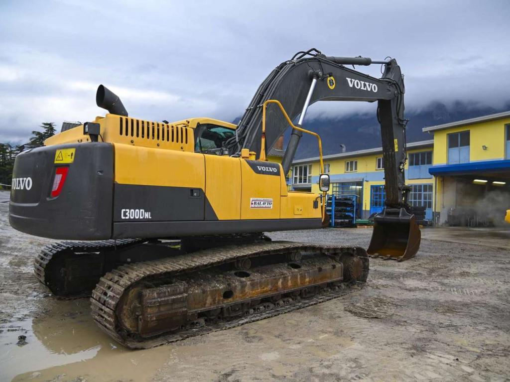 Volvo EC300DNL Photo 5