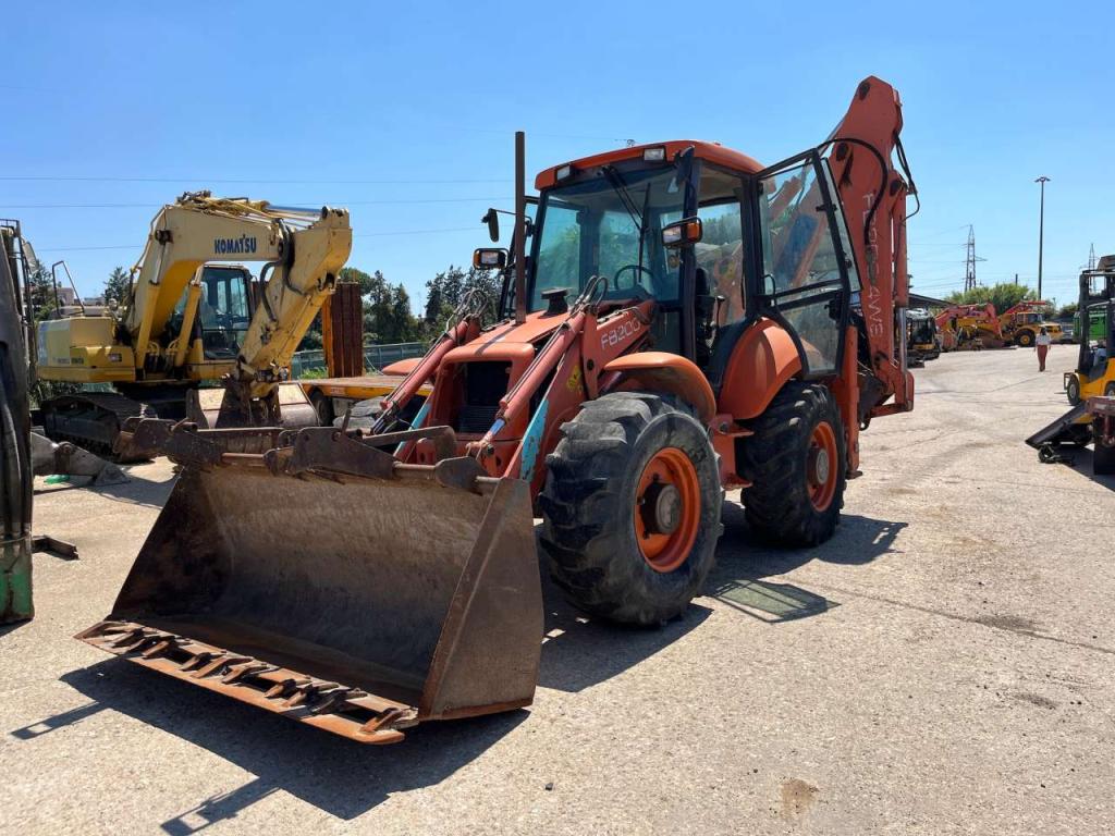 Fiat Hitachi FB200 Photo 1