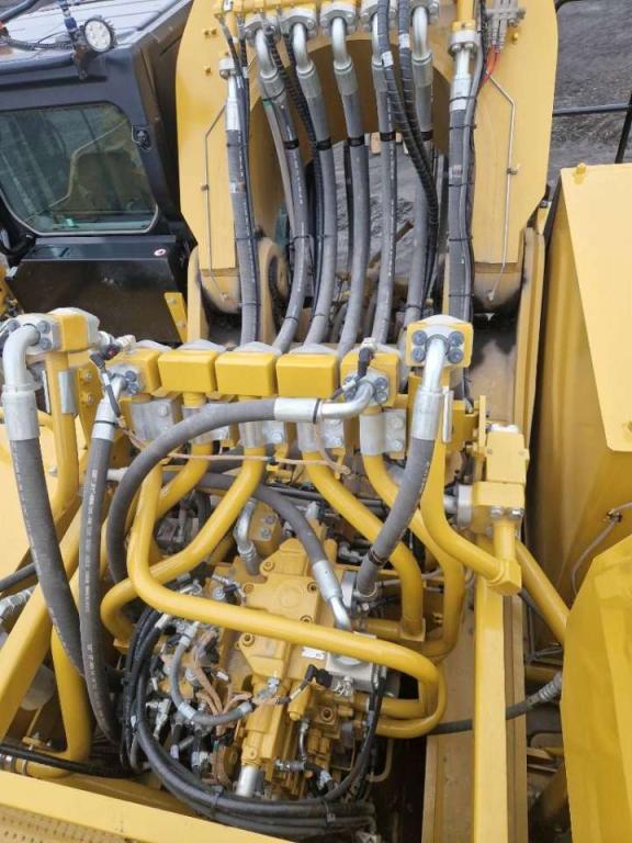 Caterpillar 395 Photo 16