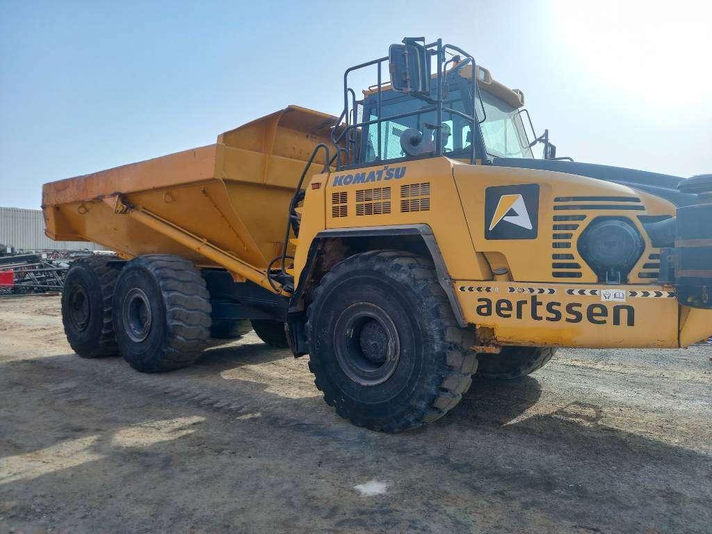 Komatsu HM400-3R (4pcs available for sale in Abu Dhabi) Photo 4