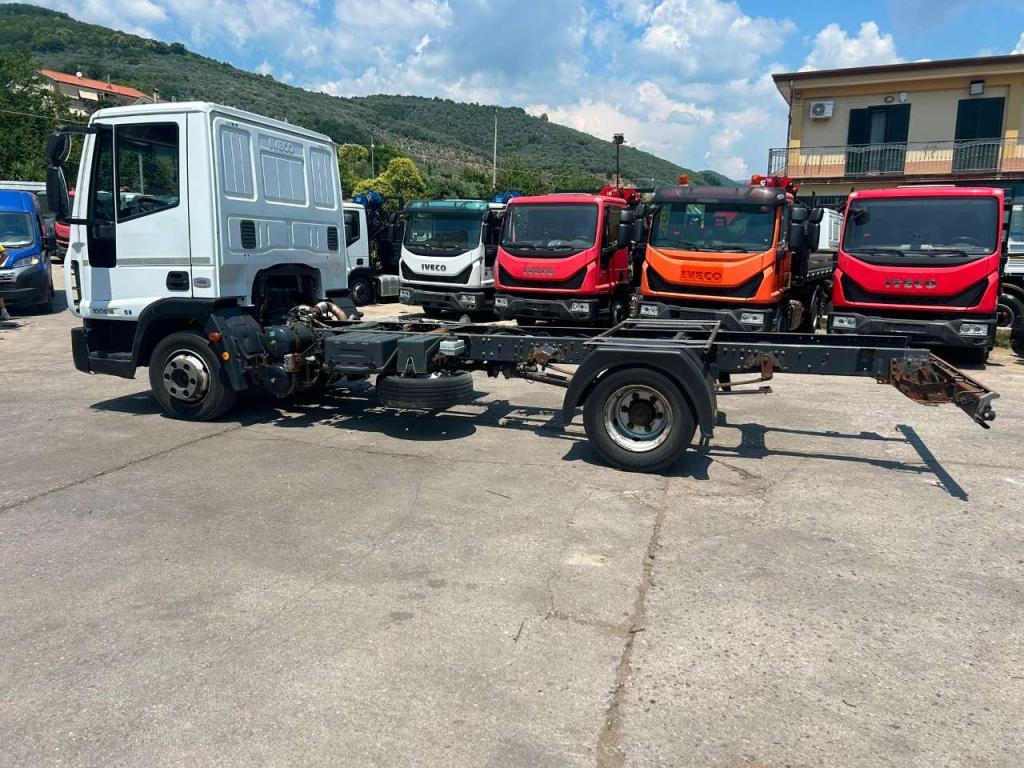 Iveco EUROCARGO 100E18 Photo 21