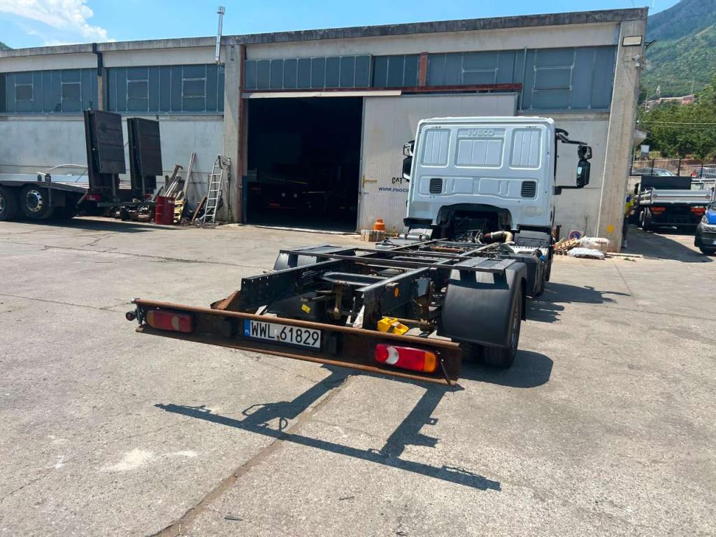 Iveco EUROCARGO 100E18 Photo 24