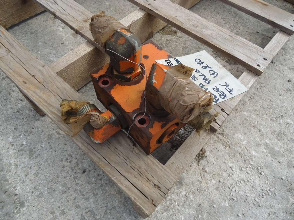 Hydraulic valve for Fiat Kobelco W270 Photo 1