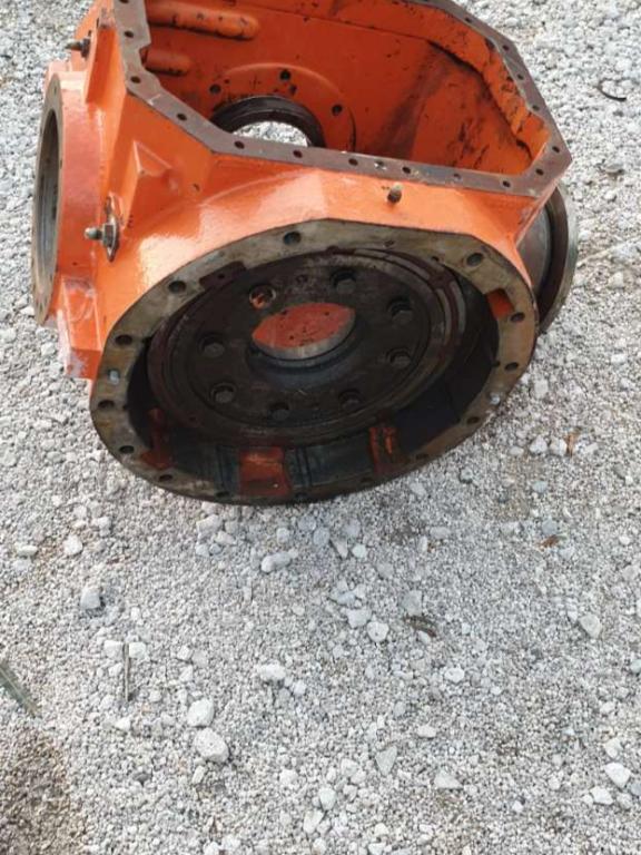 Rear axle housing for Hitachi W130 Photo 5