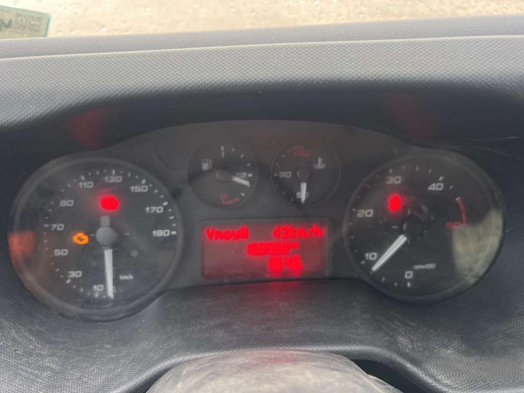 Iveco DAILY 35-120 Photo 13