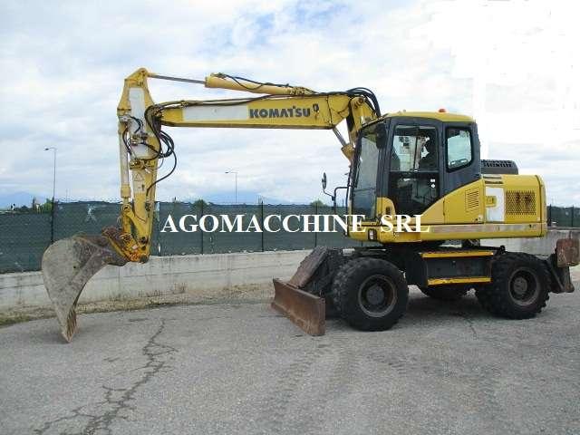 Komatsu PW140-7 Photo 1