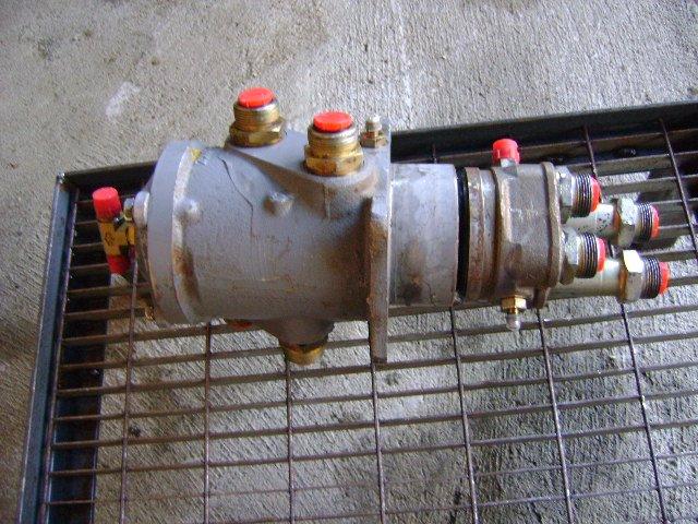 Rotating joint for Fiat Hitachi Ex 285 Photo 2