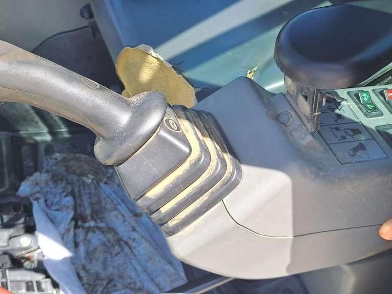 Bobcat E35 Photo 16