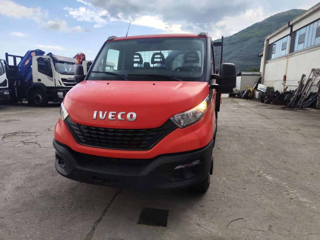 Iveco DAILY 35-140 Photo 11