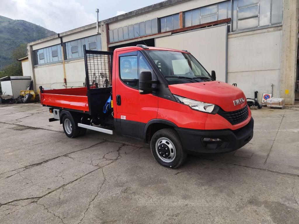 Iveco DAILY 35-140 Photo 3