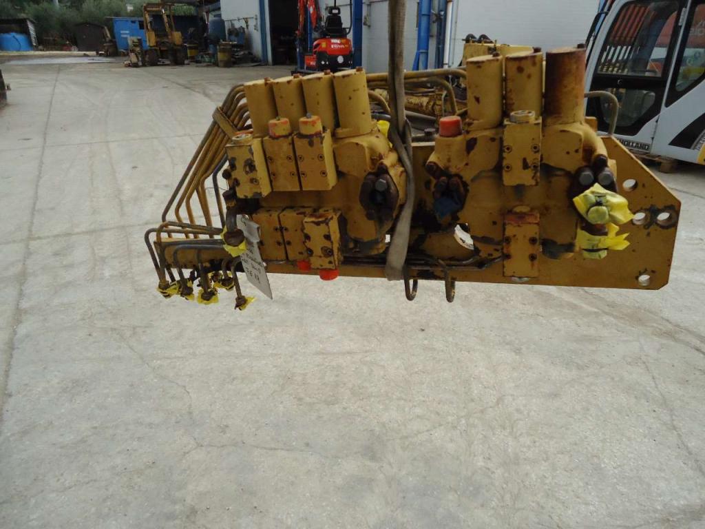 Hydraulic distributor for Fiat Allis FE18 Photo 1