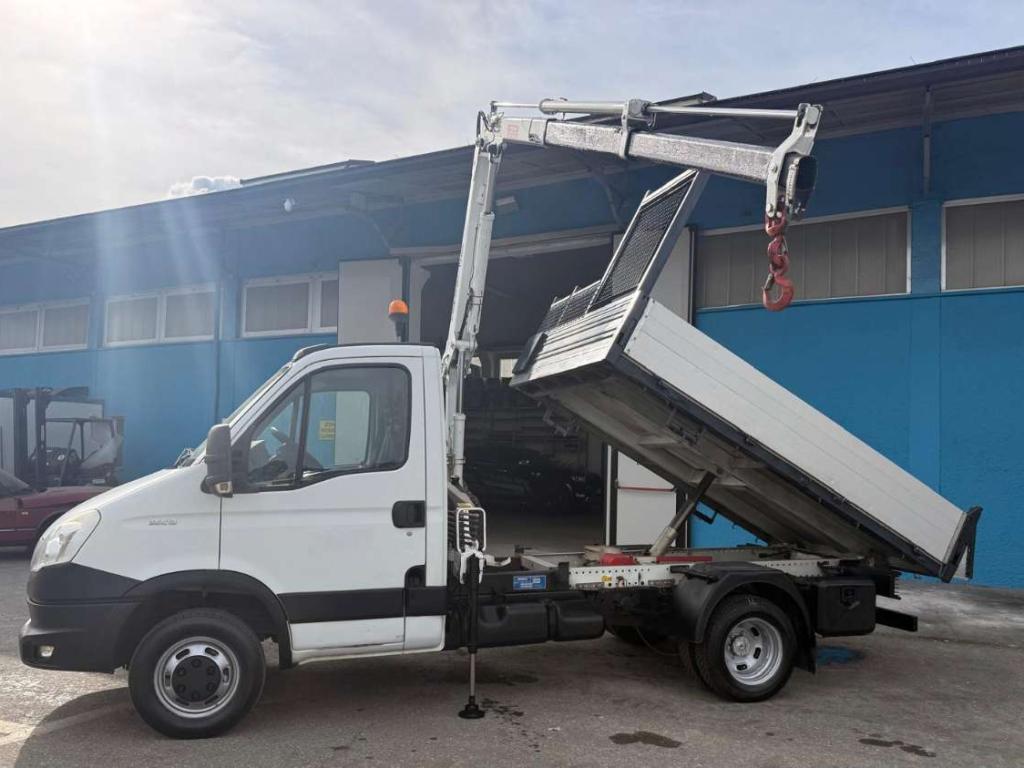 Iveco 35C13 Photo 6