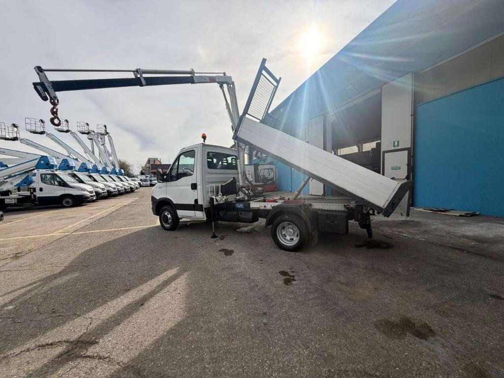 Iveco 35C13 Photo 7
