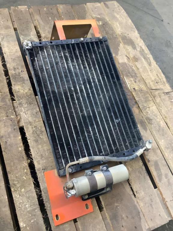 Air conditioning radiator for Fiat Hitachi EX215 Photo 3