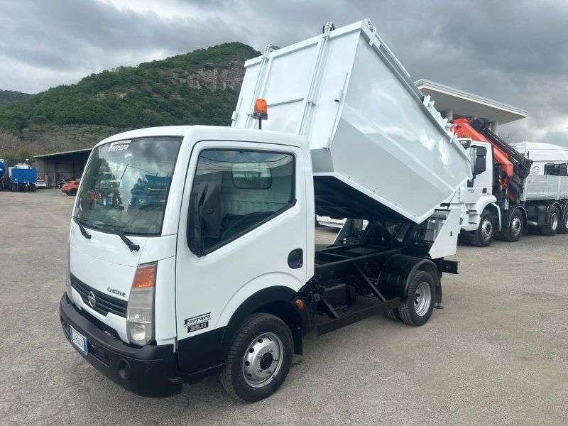 Nissan cabstar 35-11 Photo 1