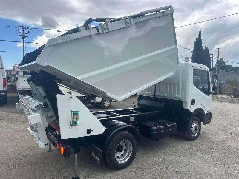 Nissan cabstar 35-11 Photo 3