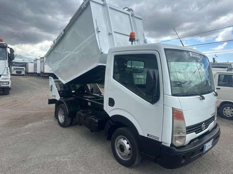 Nissan cabstar 35-11 Photo 4