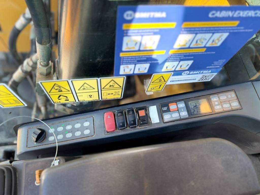 Caterpillar M320F Photo 17