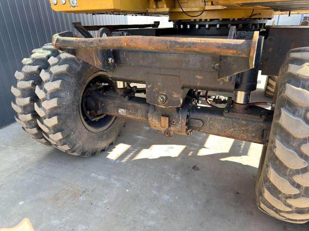Caterpillar M320F Photo 19