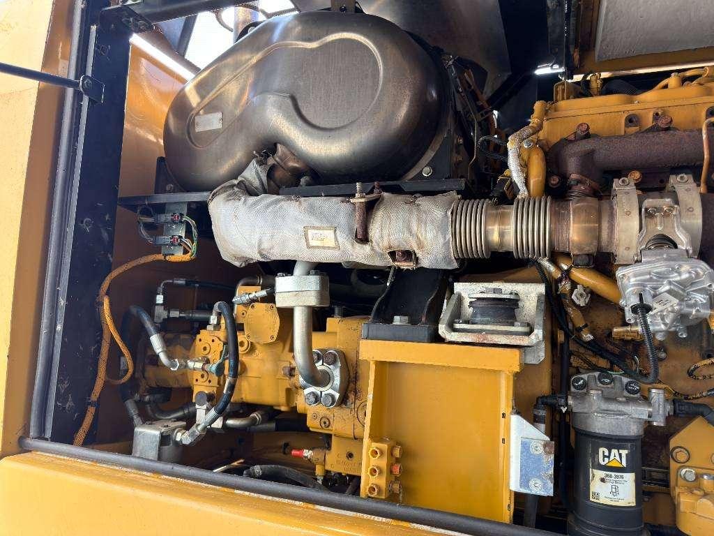 Caterpillar M320F Photo 22