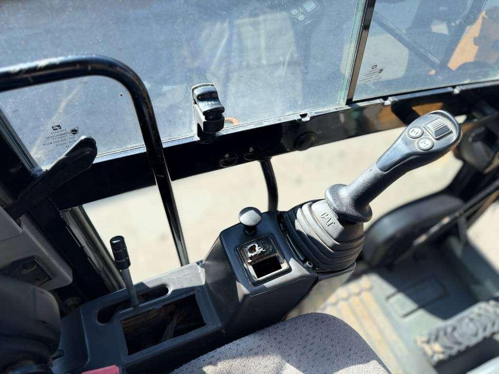 Caterpillar M320F Photo 25