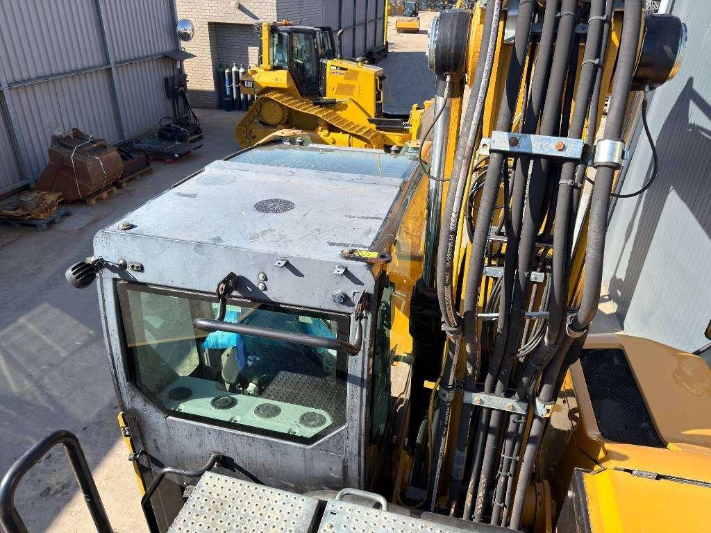 Caterpillar M320F Photo 29