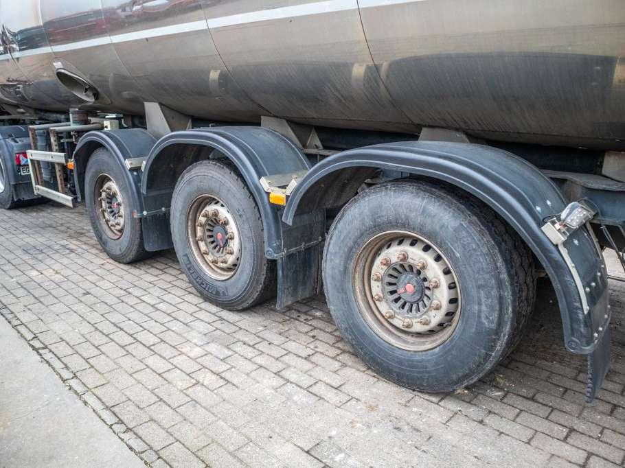 ETA CITERNE LAIT/MILCH/MILK 29000L Photo 5