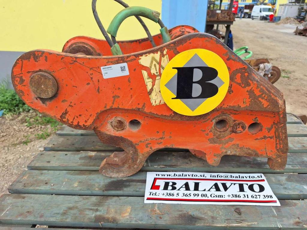 Trevi Benne UNI70 for 13-15 t excavators Photo 1