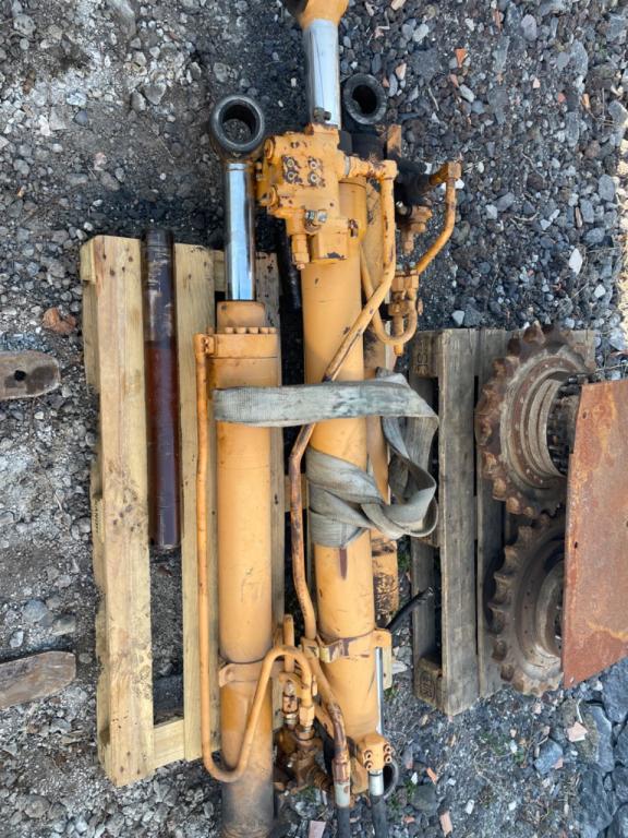 Piston for Case 130 Photo 3