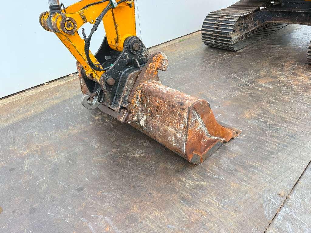 JCB JZ141LC - Automatic Greasing / Hammer Lines Photo 17