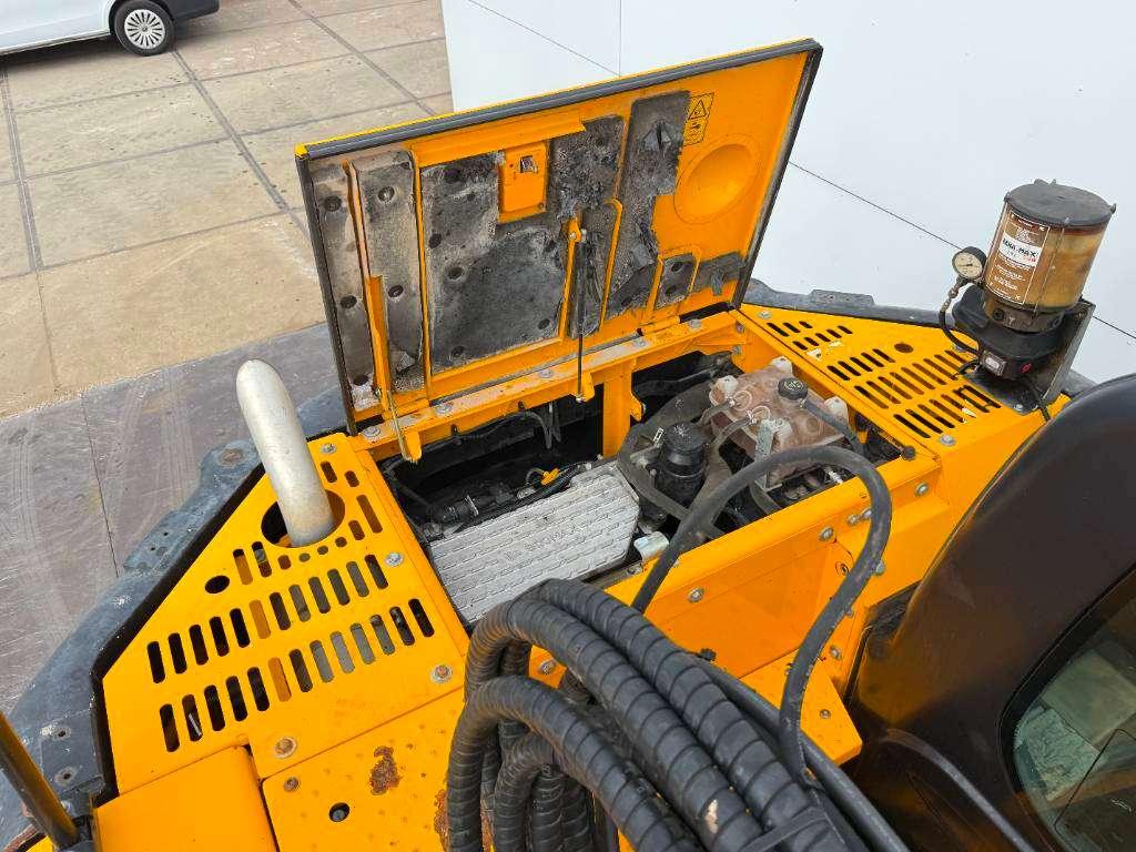 JCB JZ141LC - Automatic Greasing / Hammer Lines Photo 28