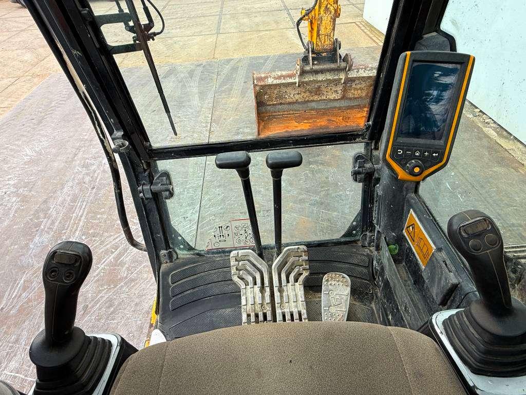 JCB JZ141LC - Automatic Greasing / Hammer Lines Photo 9