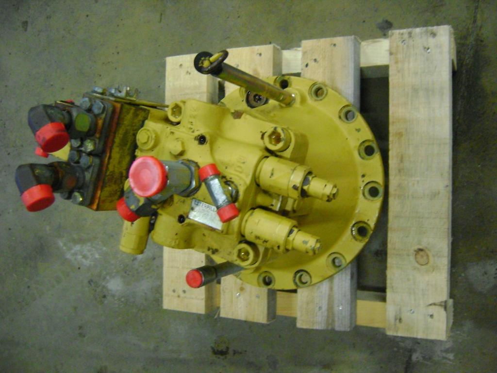Turntable rotation motor for Caterpillar Photo 2