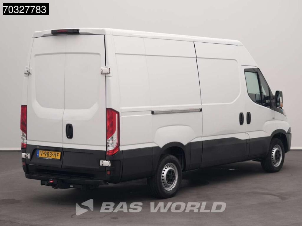 Iveco Daily 35S13 L2H2 3,5t Trekhaak Airco L2 Airco Trekhaak Photo 2
