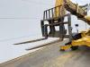 Caterpillar TH460B - 15m Reach / 4 Wheel Steering Photo 20 thumbnail