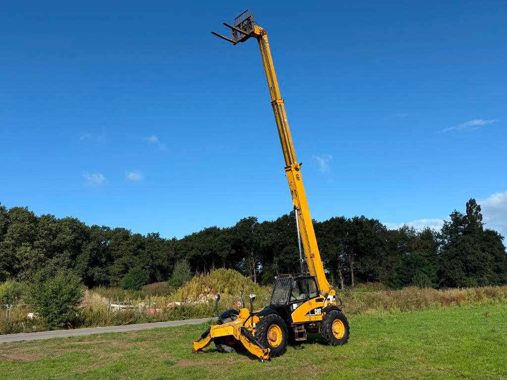 Caterpillar TH460B - 15m Reach / 4 Wheel Steering Photo 16