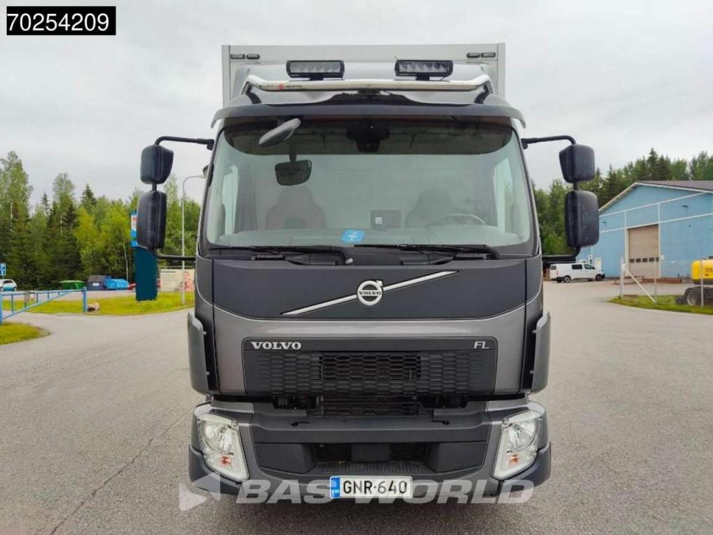 Volvo FL 250 4X2 Like NEW! Exhibition truck EURO 6 Photo 2