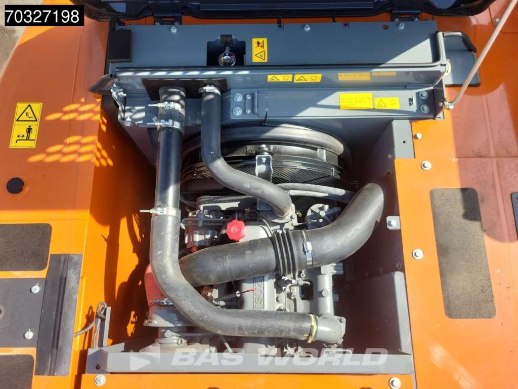 Hitachi ZX220 LC-5G ISUZU ENGINE Photo 19