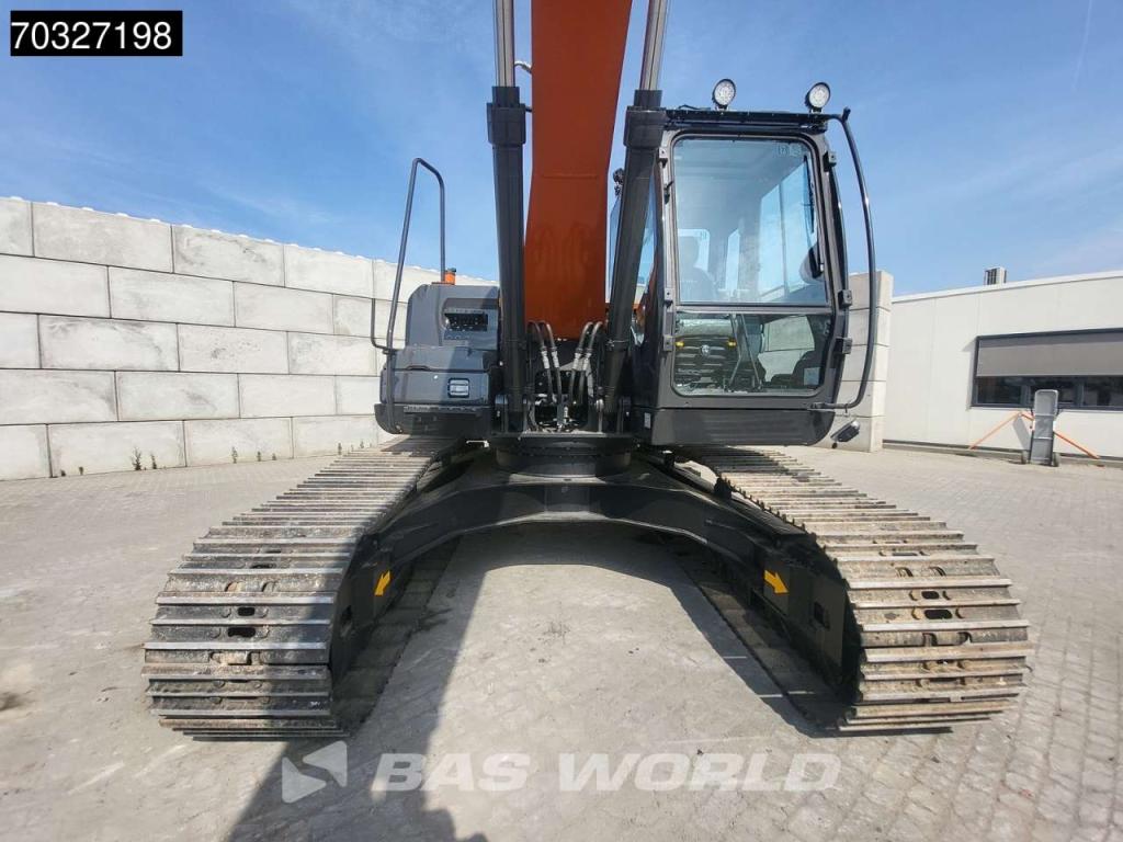 Hitachi ZX220 LC-5G ISUZU ENGINE Photo 22