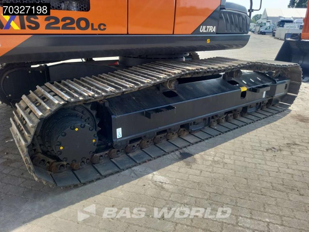 Hitachi ZX220 LC-5G ISUZU ENGINE Photo 25
