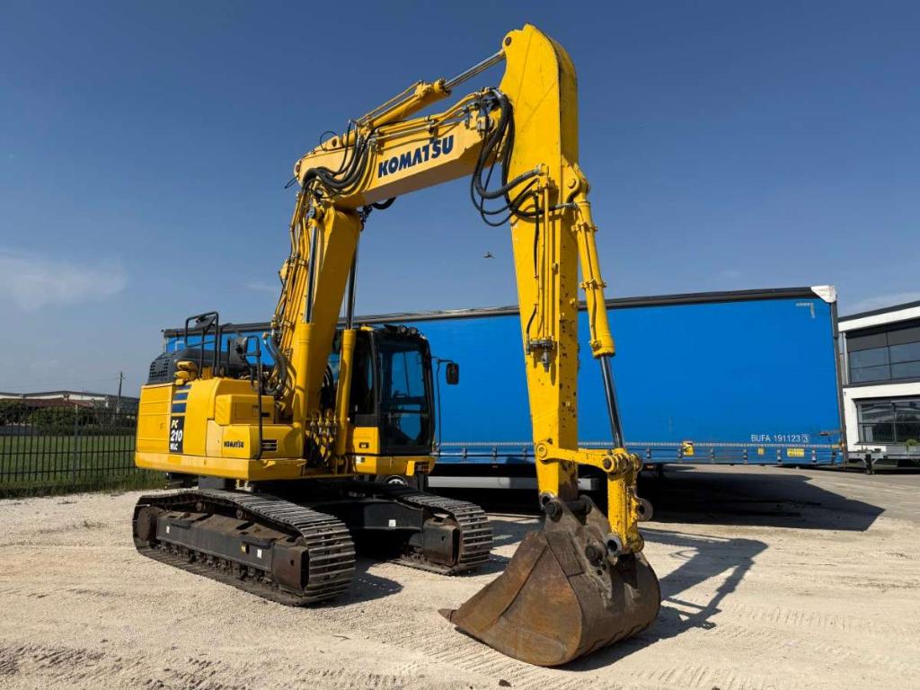 Komatsu PC210 NLC-11 Photo 7