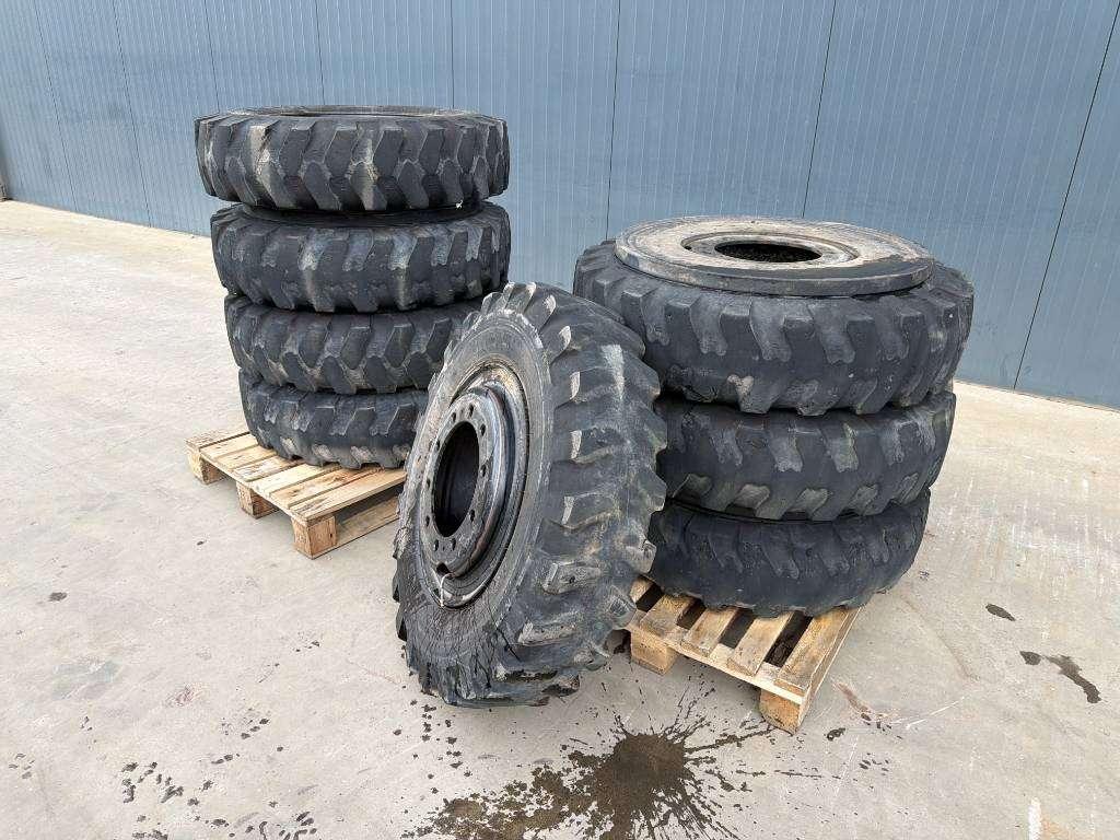 Tire for Mitas 1000 x 20 Set / 10.00 x 20: 4x2 Tyres / 1000-20 Photo 2