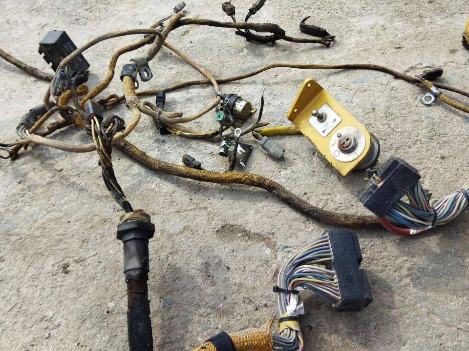 Wiring for Caterpillar 730 Photo 3