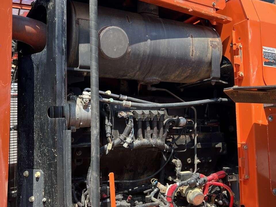 Hitachi ZW330 Photo 10
